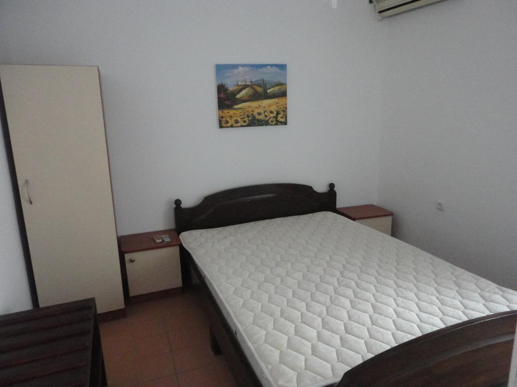Guest Rooms Casa Luba Sveti Vlas Oda fotoğraf