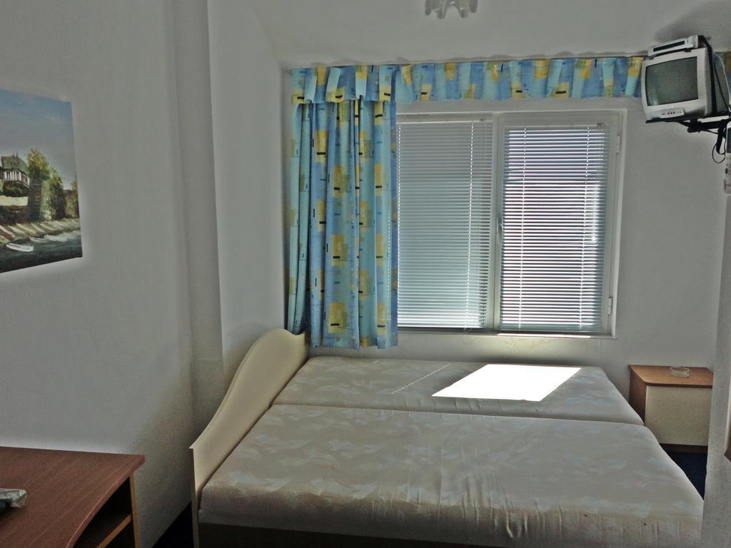 Guest Rooms Casa Luba Sveti Vlas Oda fotoğraf