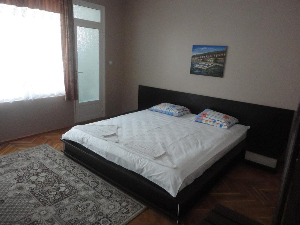 Guest Rooms Casa Luba Sveti Vlas Oda fotoğraf