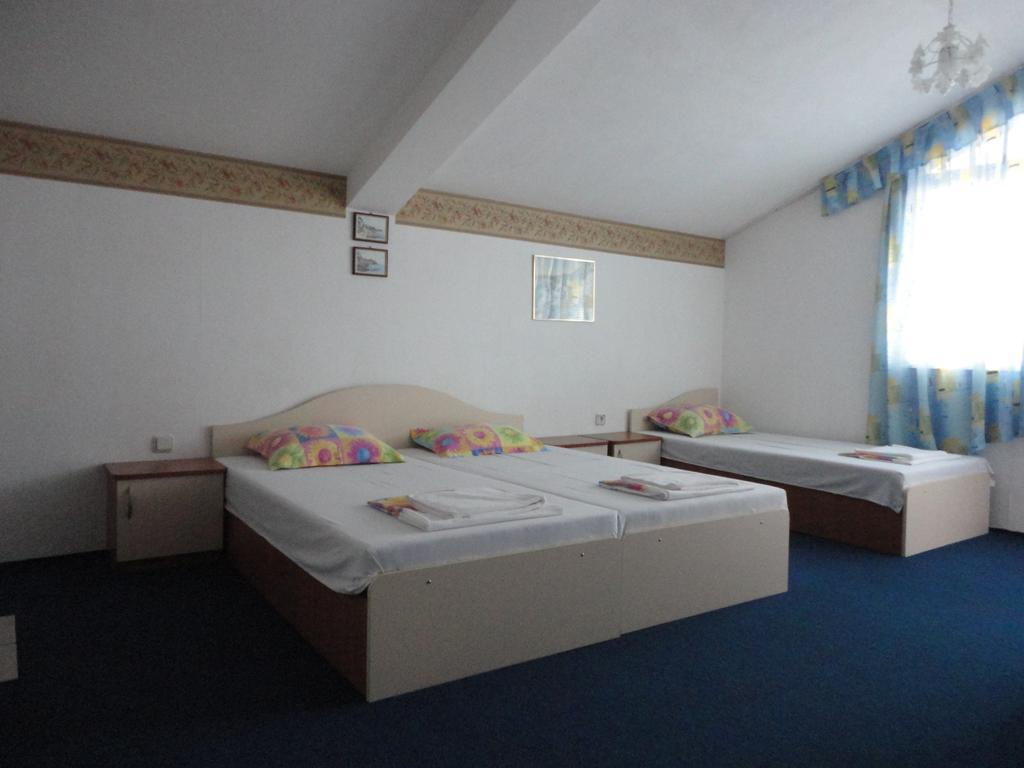 Guest Rooms Casa Luba Sveti Vlas Oda fotoğraf