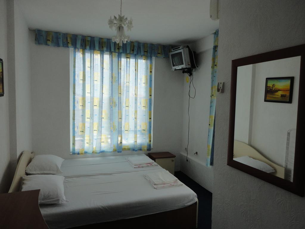 Guest Rooms Casa Luba Sveti Vlas Oda fotoğraf